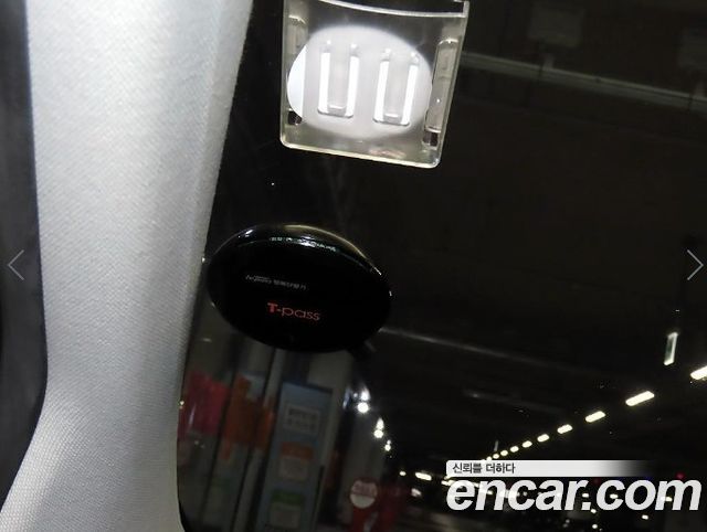 Toyota Prius 2016 — photo 16