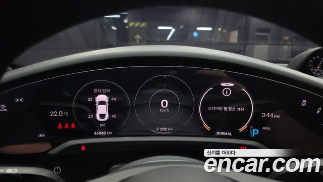 Porsche Taycan 2021 — photo 11