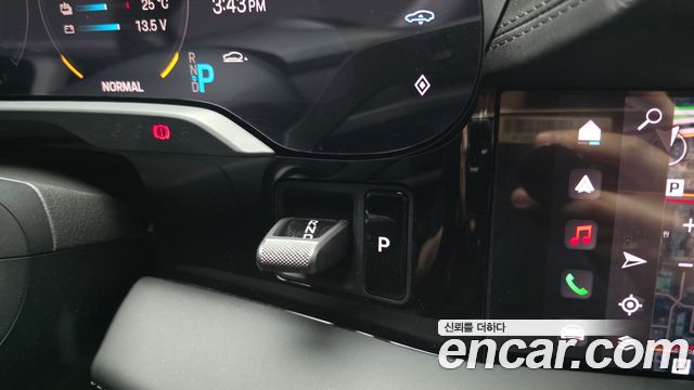 Porsche Taycan 2021 — photo 12