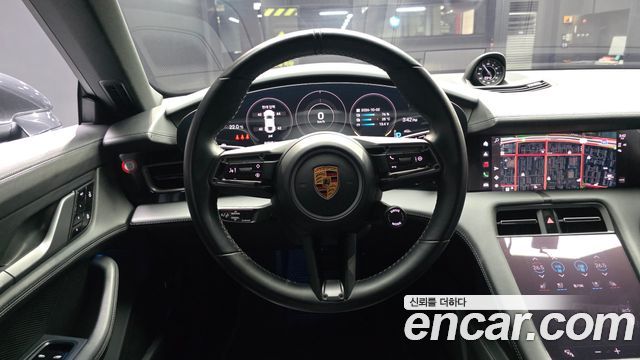 Porsche Taycan 2021 — photo 19