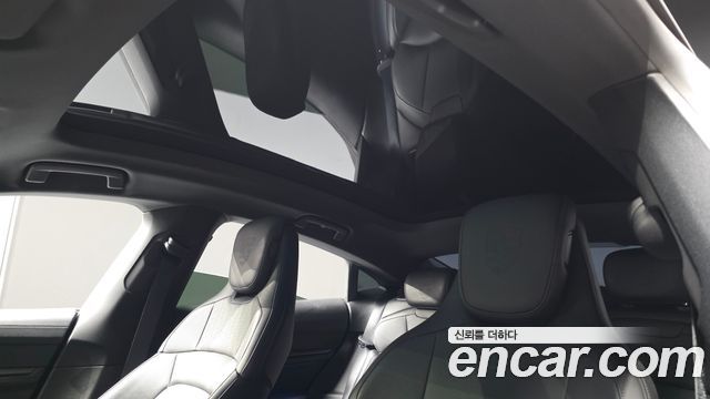 Porsche Taycan 2021 — photo 23