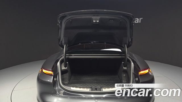 Porsche Taycan 2021 — photo 34