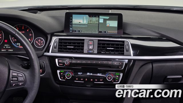 BMW 3-Series 2017 — photo 13