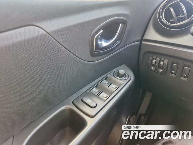 Renault Korea QM3 2016 — photo 10