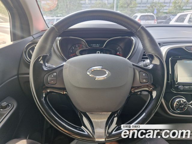 Renault Korea QM3 2016 — photo 12