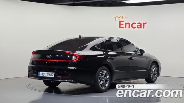 Hyundai Sonata 2022 — photo 2