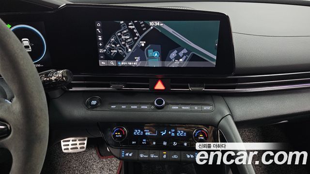 Hyundai AVANTE 2022 — photo 18