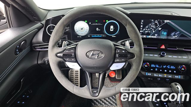 Hyundai AVANTE 2022 — photo 19