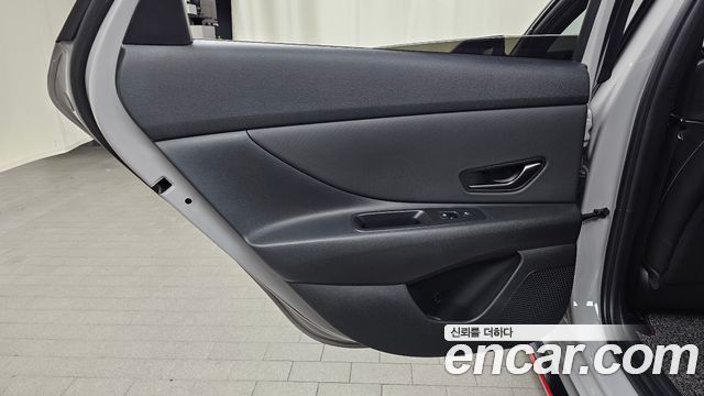 Hyundai AVANTE 2022 — photo 15
