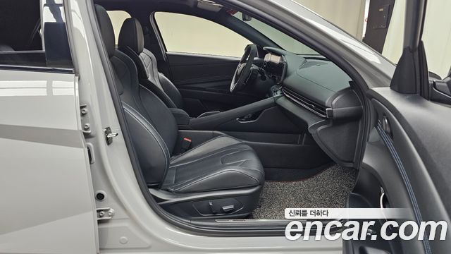 Hyundai AVANTE 2022 — photo 16