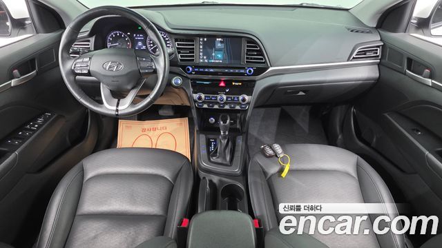Hyundai AVANTE 2020 — photo 10