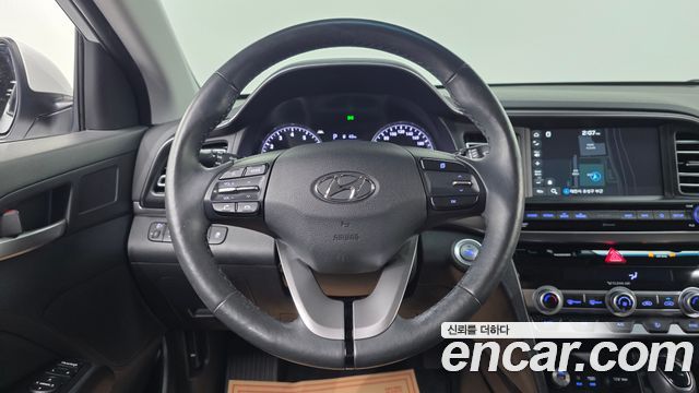 Hyundai AVANTE 2020 — photo 20