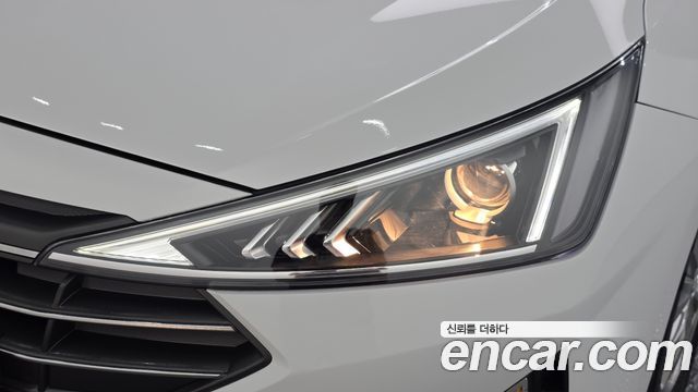 Hyundai AVANTE 2020 — photo 8