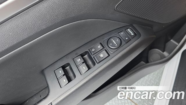 Hyundai AVANTE 2020 — photo 29
