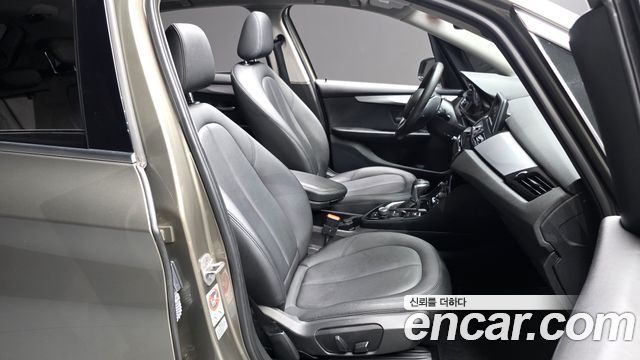 BMW 2-Series 2015 — photo 11