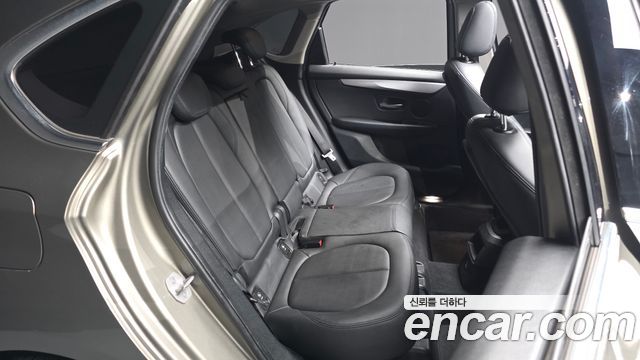 BMW 2-Series 2015 — photo 12
