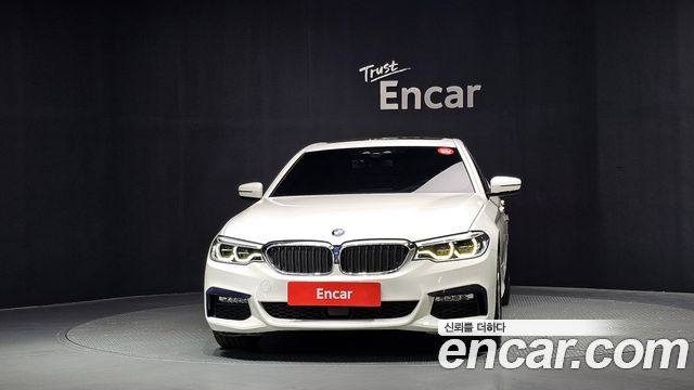 BMW 5-Series 2018 — photo 3