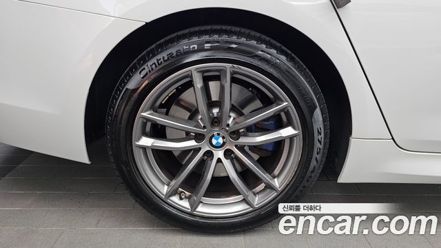 BMW 5-Series 2018 — photo 5