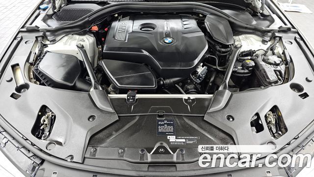 BMW 5-Series 2018 — photo 6