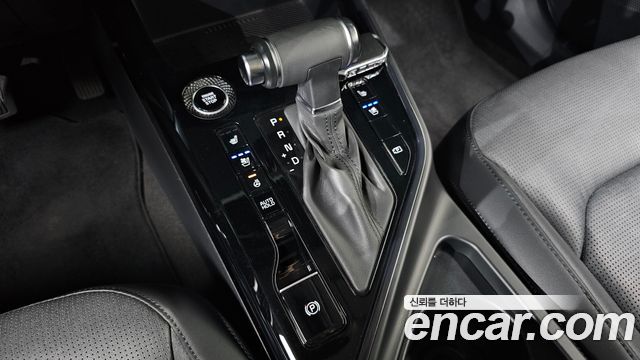 Kia Niro 2023 — photo 9