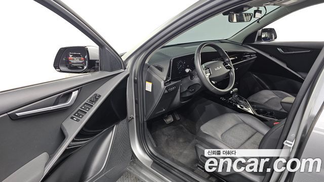 Kia Niro 2023 — photo 10