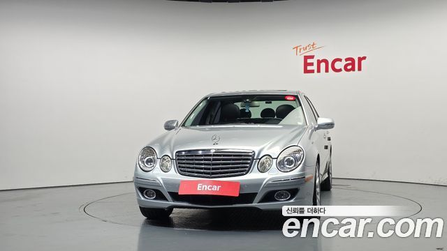 Mercedes-Benz E-Class 2009 — photo 3