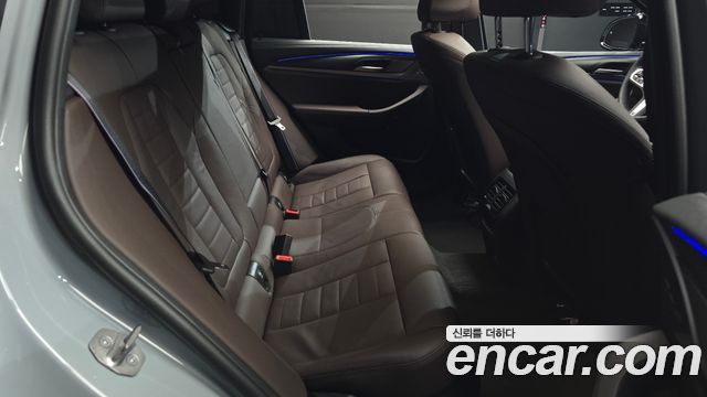 BMW X4 2022 — photo 11