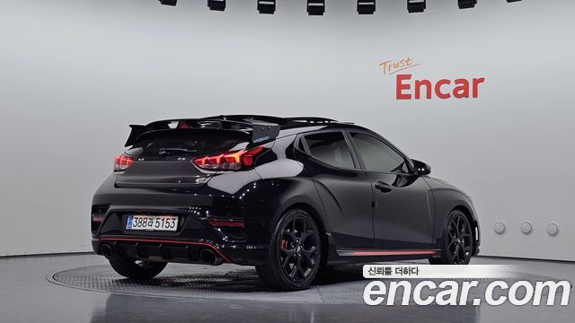 Hyundai Veloster 2021 — photo 2