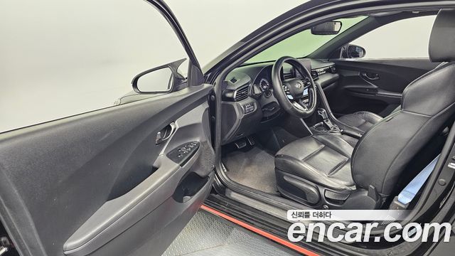 Hyundai Veloster 2021 — photo 13
