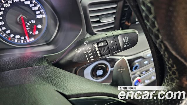 Hyundai Veloster 2021 — photo 25