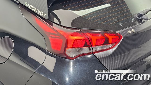 Hyundai Veloster 2021 — photo 9