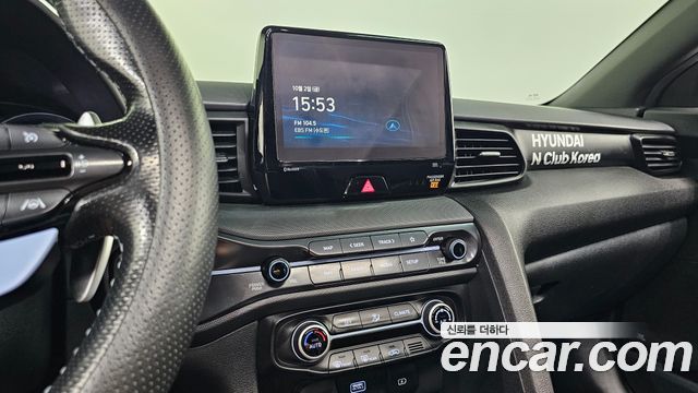Hyundai Veloster 2021 — photo 29