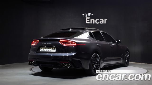 Kia Stinger 2018 — photo 2