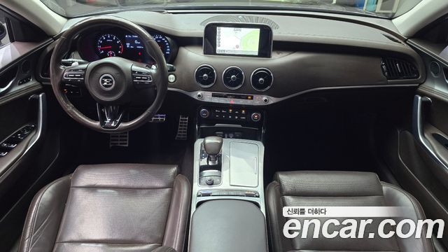 Kia Stinger 2018 — photo 10