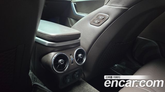 Kia Stinger 2018 — photo 30