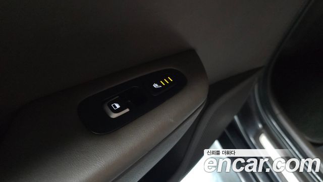 Kia Stinger 2018 — photo 31