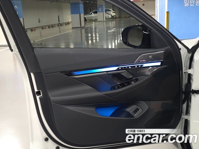 BMW i5 2026 — photo 8