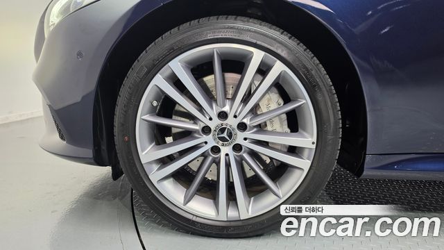 Mercedes-Benz CLS-Class 2019 — photo 5