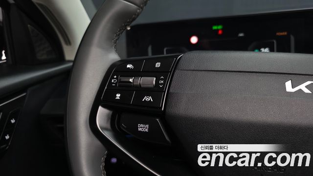 Kia EV6 2025 — photo 36