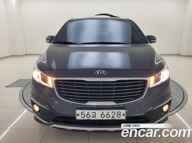Kia Canival 2015 — photo 3