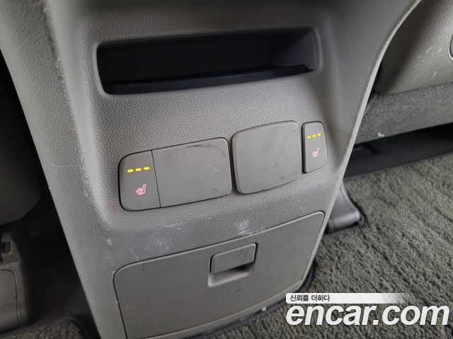 Kia Canival 2015 — photo 20