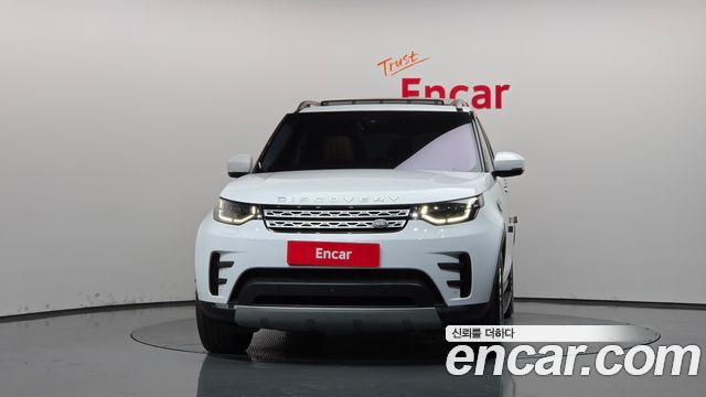 Land Rover Discovery 2019 — photo 3