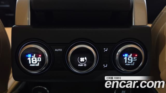 Land Rover Discovery 2019 — photo 19
