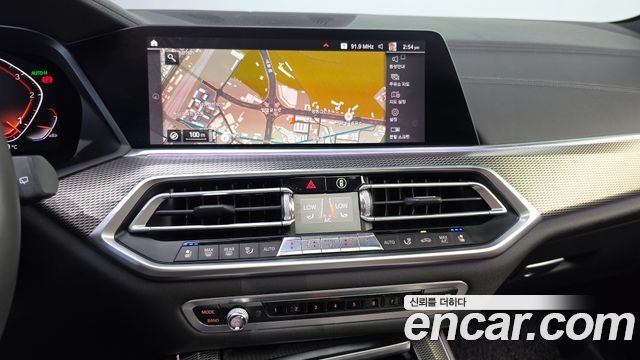 BMW X5 2020 — photo 14