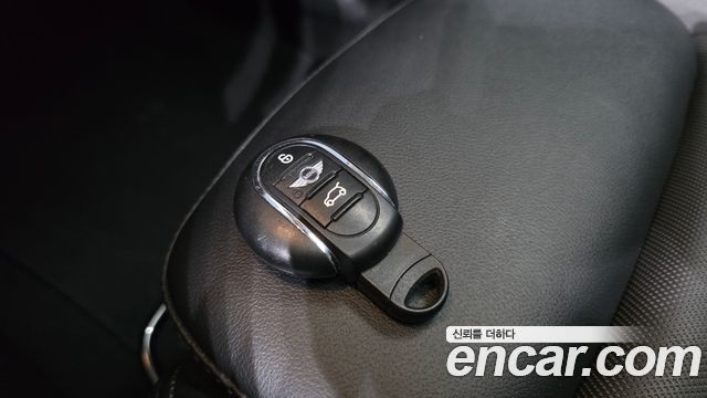 Mini Cooper 2018 — photo 21