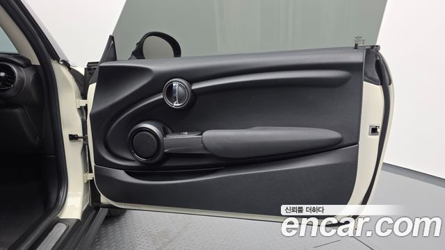 Mini Cooper 2018 — photo 15