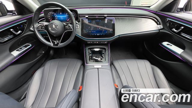 Mercedes-Benz E-Class 2025 — photo 10