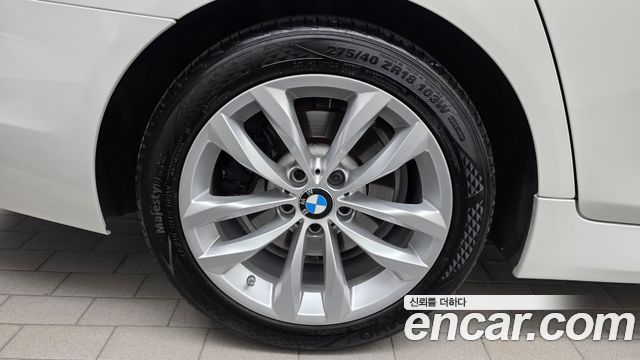 BMW 5-Series 2016 — photo 5