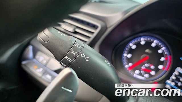 Hyundai Veloster 2021 — photo 23