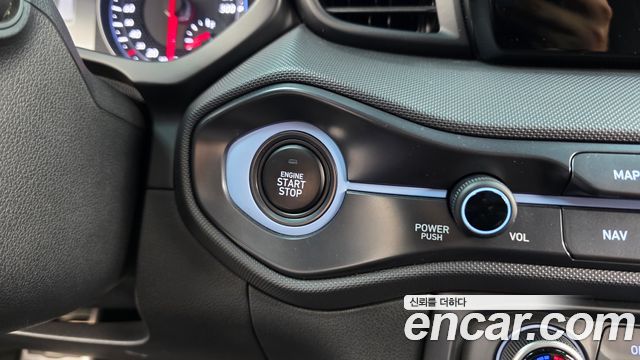 Hyundai Veloster 2021 — photo 30